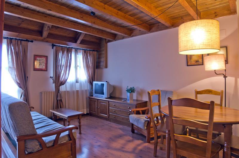 Apartamentos Casa Lavedan Tramacastilla de Tena Exterior photo
